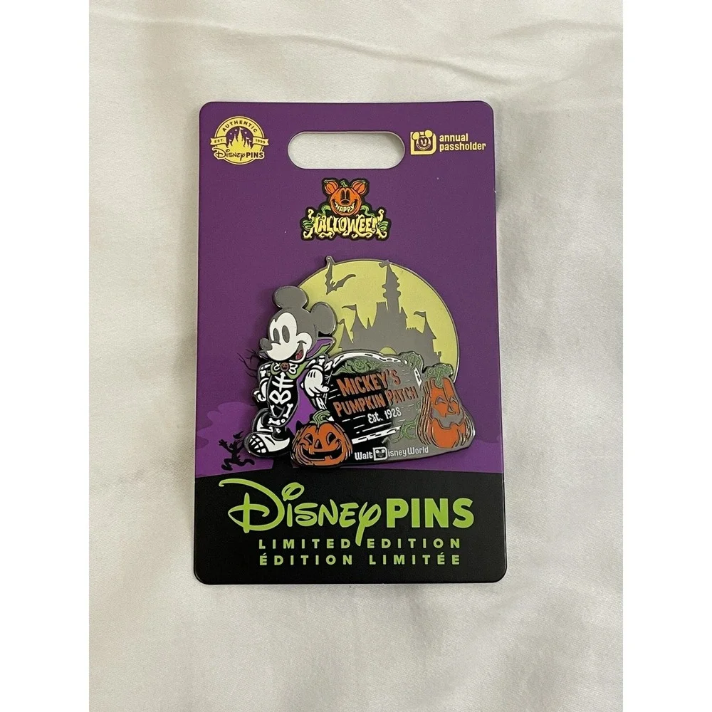 NEW Set of 10 NOC Walt Disney Parks 2024 Halloween Pins Minnie Mickey Pass House